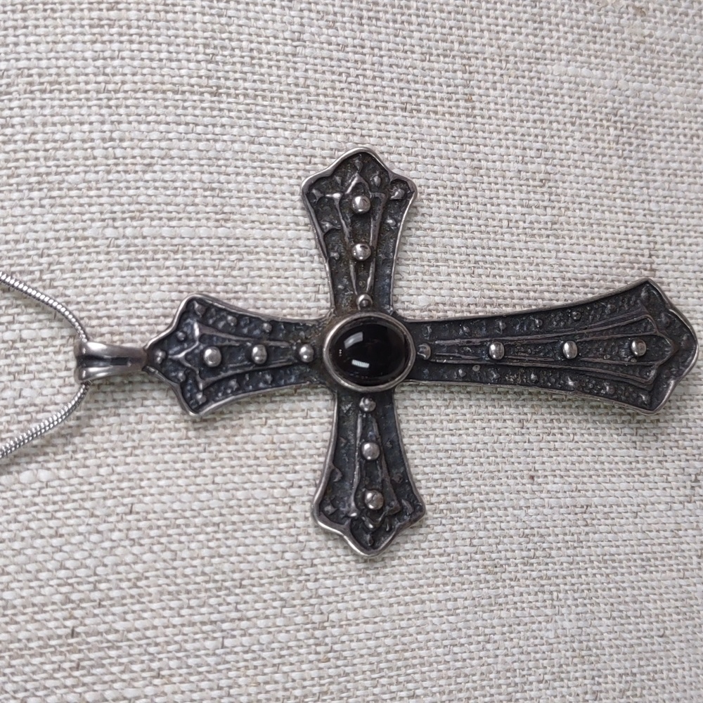 Black Onyx/Sterling Silver Cross Necklace